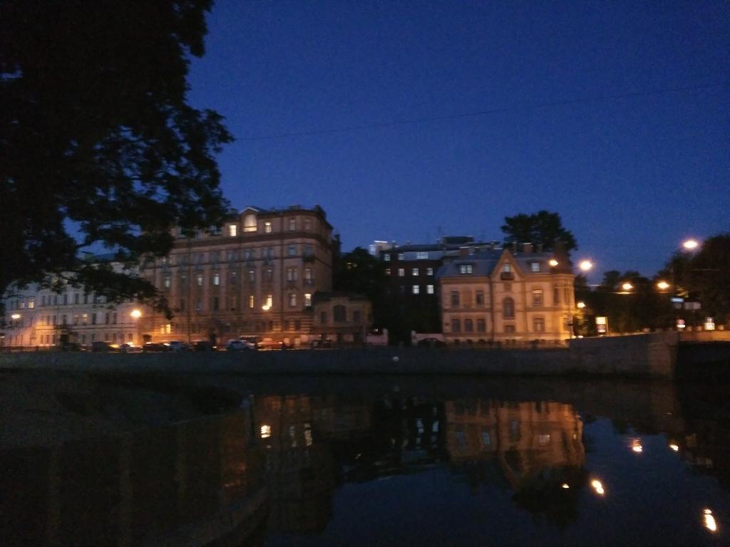 Charming St. Petersburg Apartment ภายนอก รูปภาพ